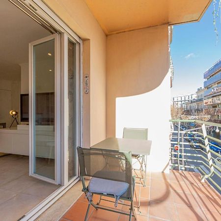 Appartamento Robert Soleau Bright Design Flat Center Of Antibes Esterno foto