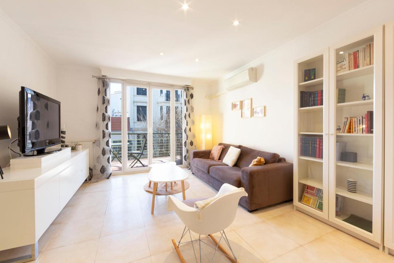 Appartamento Robert Soleau Bright Design Flat Center Of Antibes Esterno foto